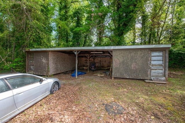 3316 Pine Valley Road, High Point, NC 27265