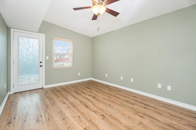 658 Warsaw Street, Bayou Vista, TX 77563