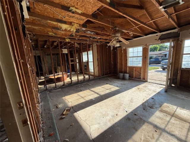 2430 Misty Lane, Carrollton, TX 75006