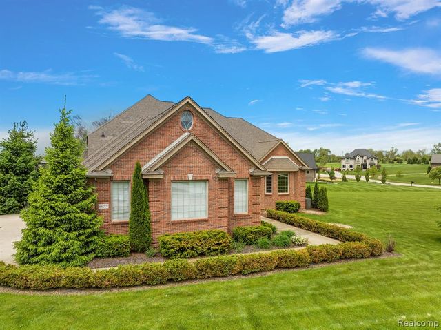 66701 Notre Dame Boulevard, Washington, MI 48095