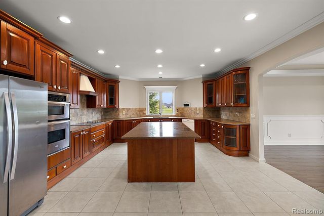 66701 Notre Dame Boulevard, Washington, MI 48095