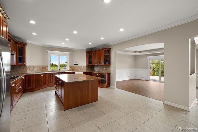 66701 Notre Dame Boulevard, Washington, MI 48095