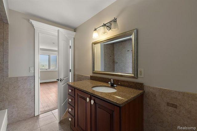 66701 Notre Dame Boulevard, Washington, MI 48095