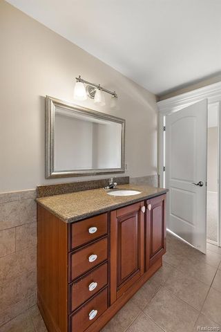 66701 Notre Dame Boulevard, Washington, MI 48095