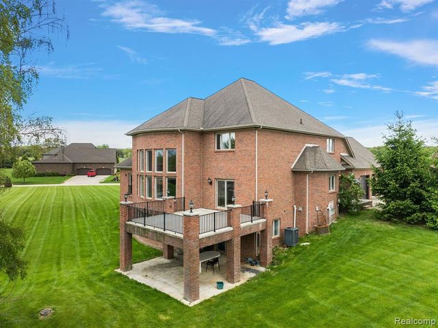 66701 Notre Dame Boulevard, Washington, MI 48095