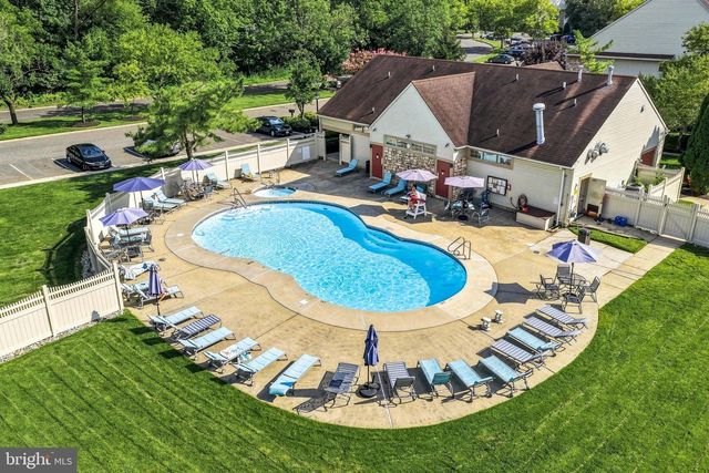 137 TAVISTOCK, Cherry Hill, NJ 08034