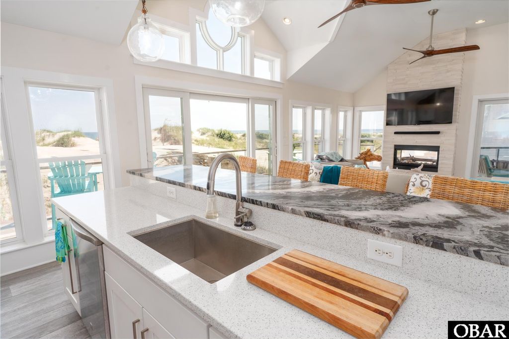 Image 15 of property listing at 2017 Sandfiddler Road Lot B, Corolla, NC 27927