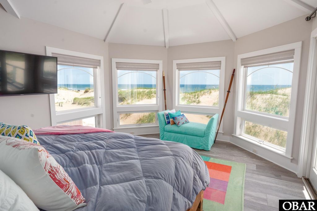 Image 22 of property listing at 2017 Sandfiddler Road Lot B, Corolla, NC 27927