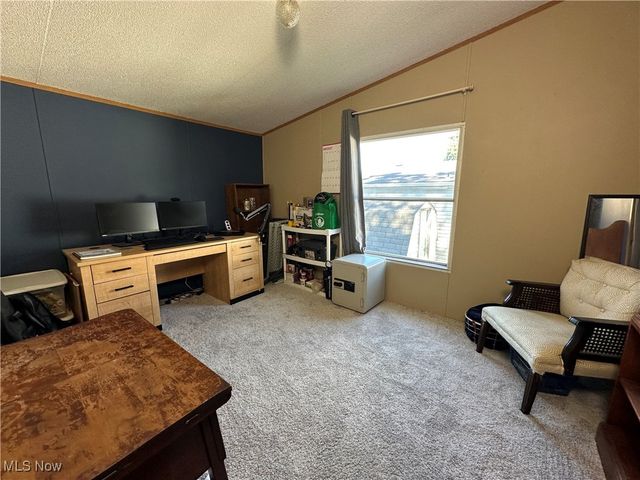 60 Flamingo Avenue, Amherst, OH 44001