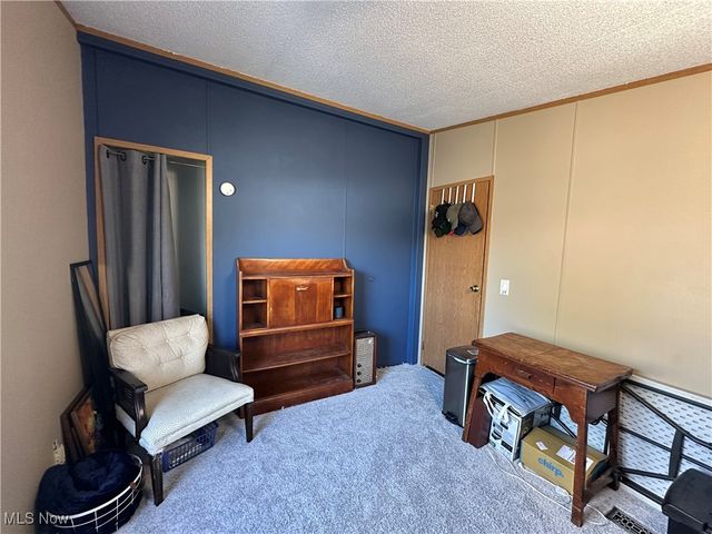 60 Flamingo Avenue, Amherst, OH 44001