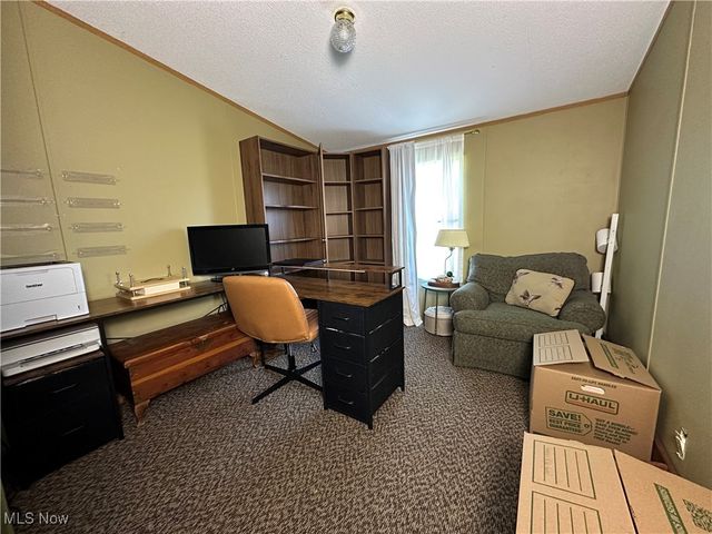 60 Flamingo Avenue, Amherst, OH 44001