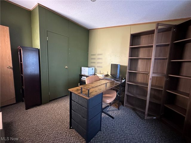 60 Flamingo Avenue, Amherst, OH 44001