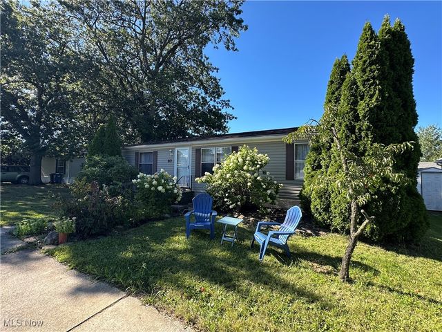 60 Flamingo Avenue, Amherst, OH 44001