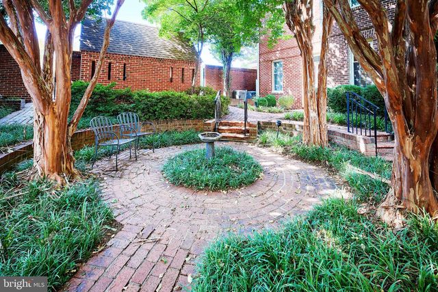 651 S COLUMBUS ST, Alexandria, VA 22314
