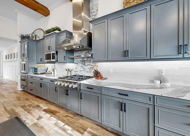 813 MANNS HARBOR DRIVE, Apollo Beach, FL 33572