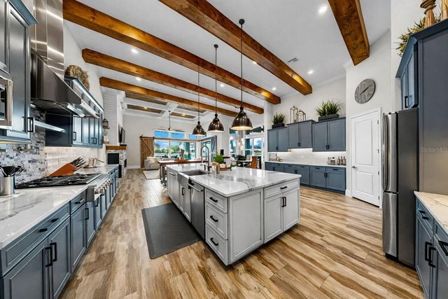 813 MANNS HARBOR DRIVE, Apollo Beach, FL 33572