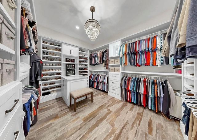 813 MANNS HARBOR DRIVE, Apollo Beach, FL 33572