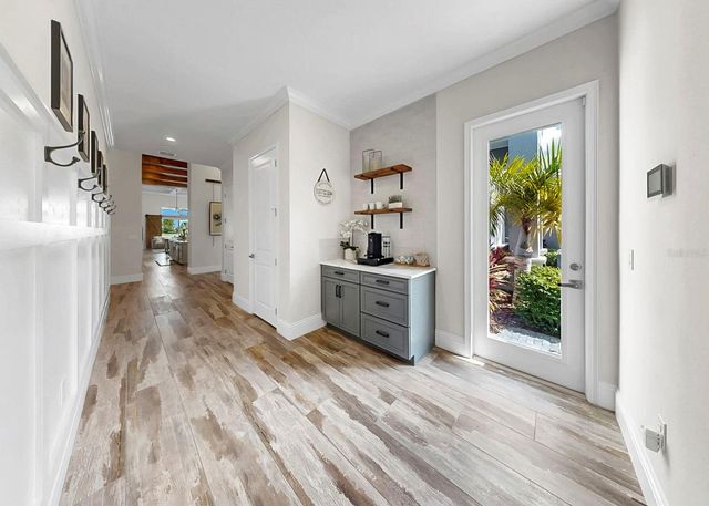 813 MANNS HARBOR DRIVE, Apollo Beach, FL 33572