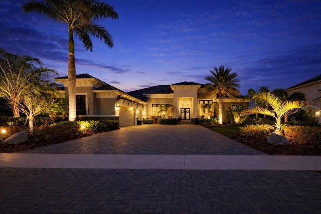 813 MANNS HARBOR DRIVE, Apollo Beach, FL 33572