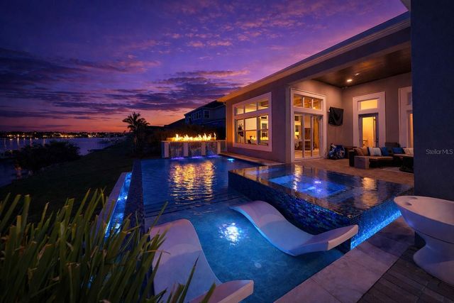 813 MANNS HARBOR DRIVE, Apollo Beach, FL 33572