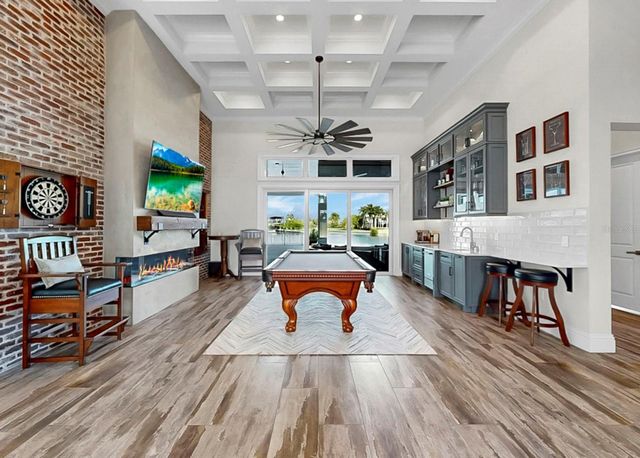 813 MANNS HARBOR DRIVE, Apollo Beach, FL 33572