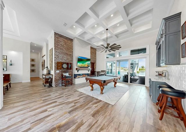 813 MANNS HARBOR DRIVE, Apollo Beach, FL 33572