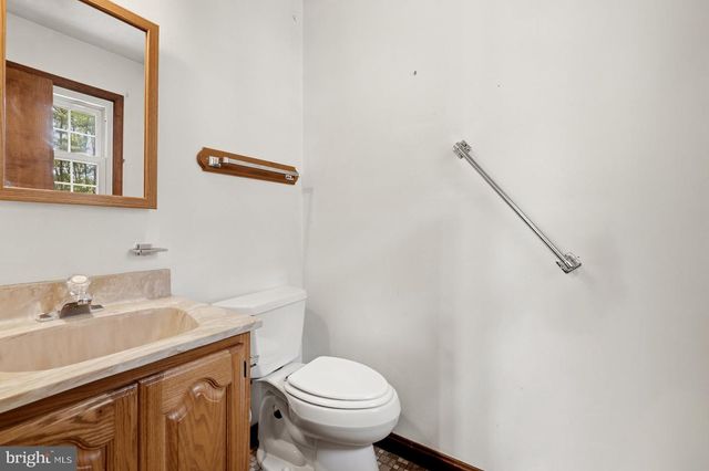 512 W ROCKY RUN RD, Fredericksburg, VA 22406