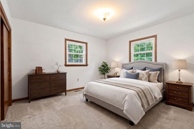 512 W ROCKY RUN RD, Fredericksburg, VA 22406