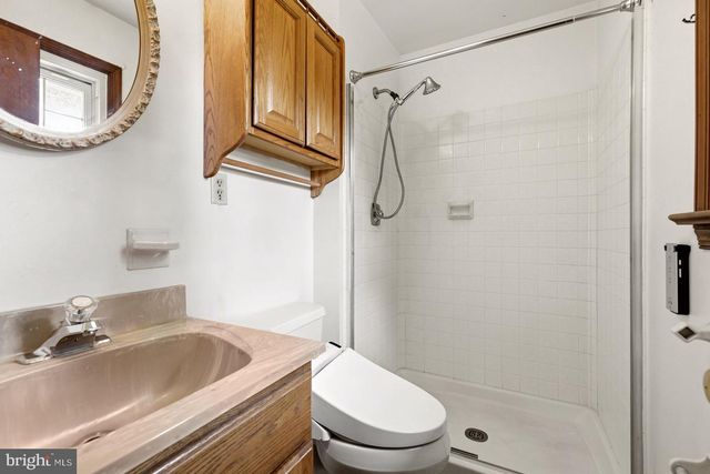 512 W ROCKY RUN RD, Fredericksburg, VA 22406