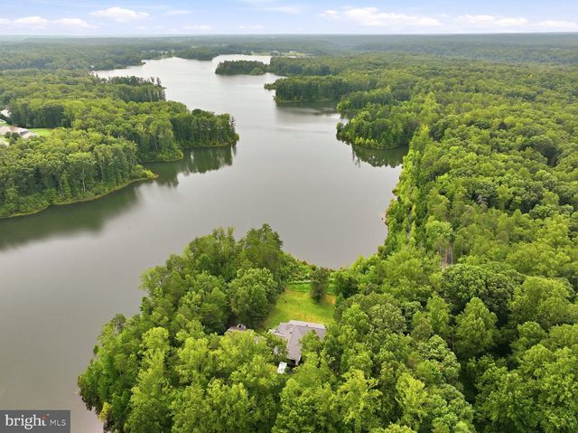 512 W ROCKY RUN RD, Fredericksburg, VA 22406