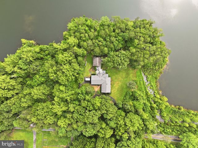 512 W ROCKY RUN RD, Fredericksburg, VA 22406