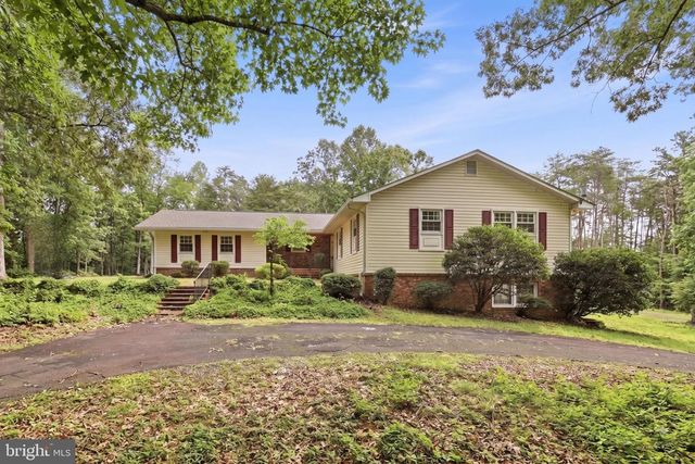 512 W ROCKY RUN RD, Fredericksburg, VA 22406
