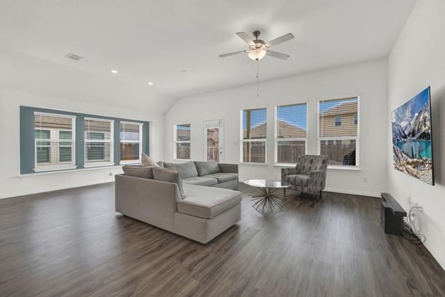 315 Garcitas CV 310, Austin, TX 78748