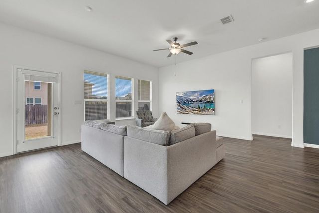 315 Garcitas CV 310, Austin, TX 78748