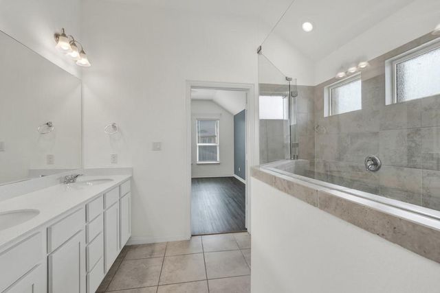 315 Garcitas CV 310, Austin, TX 78748