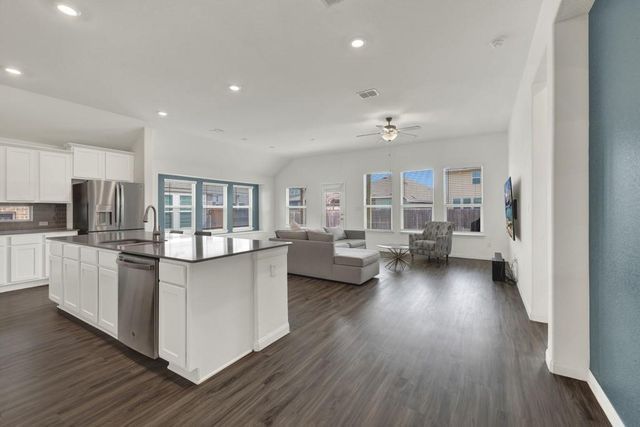 315 Garcitas CV 310, Austin, TX 78748