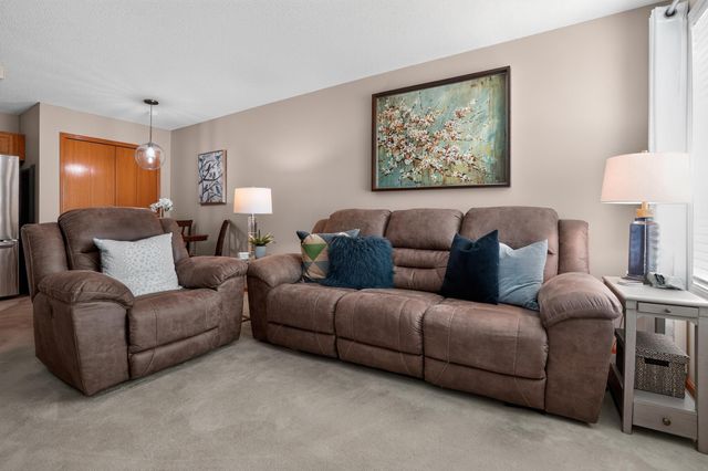 15955 Finch Lane, Apple Valley, MN 55124