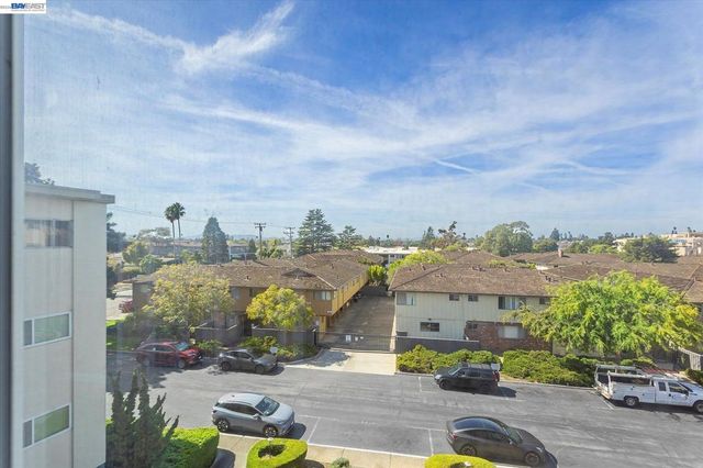 2137 Otis Dr 305, Alameda, CA 94501