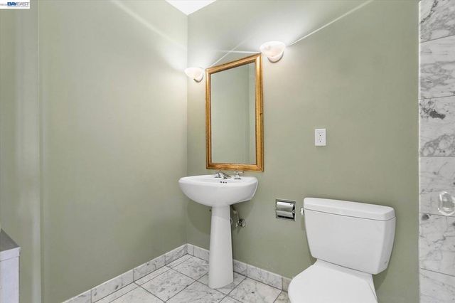 2137 Otis Dr 305, Alameda, CA 94501