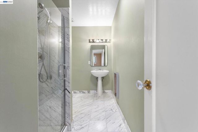 2137 Otis Dr 305, Alameda, CA 94501