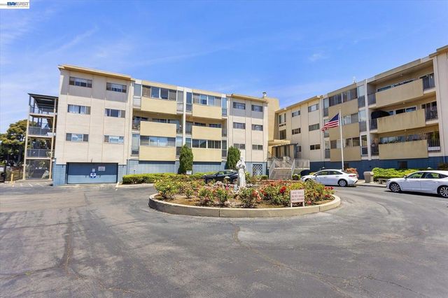 2137 Otis Dr 305, Alameda, CA 94501