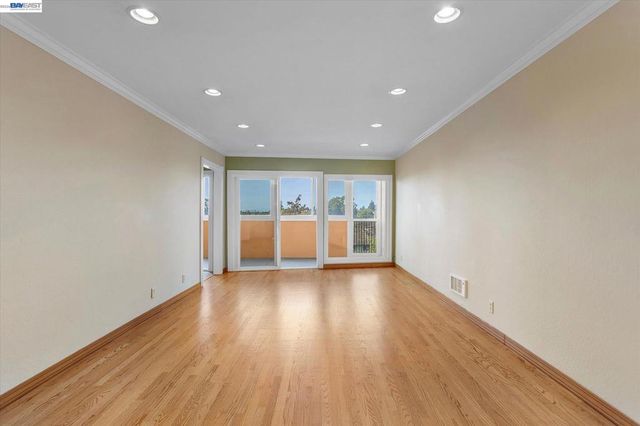 2137 Otis Dr 305, Alameda, CA 94501
