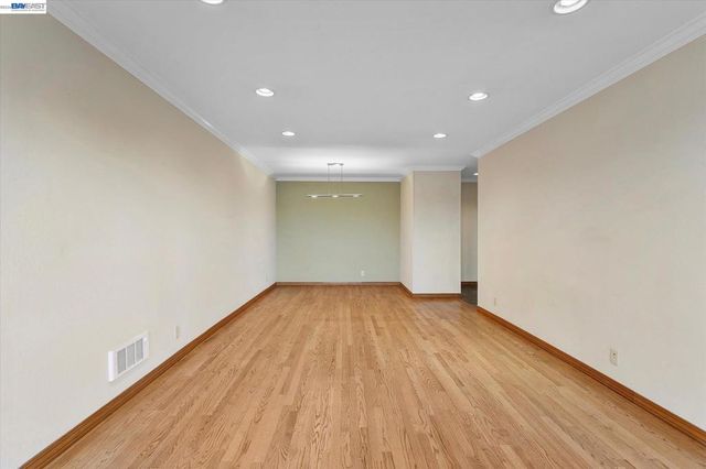 2137 Otis Dr 305, Alameda, CA 94501