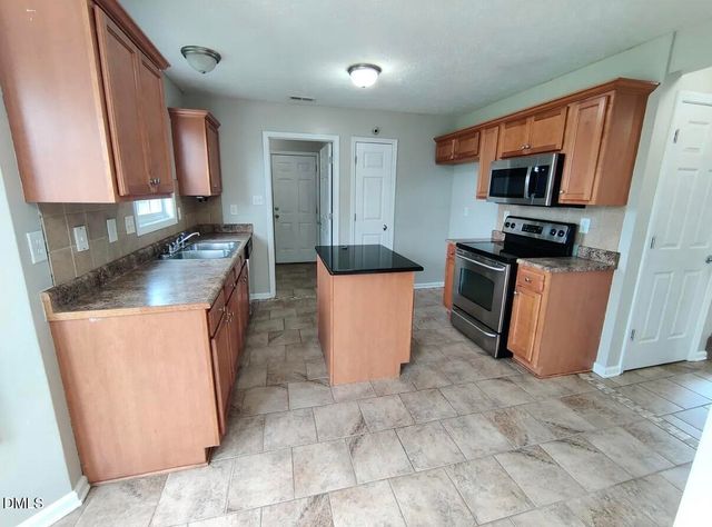 5036 Yorkchester Drive, Fayetteville, NC 28314