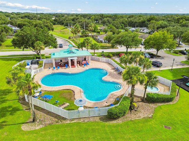 3307 PINE TOP DRIVE, Valrico, FL 33594