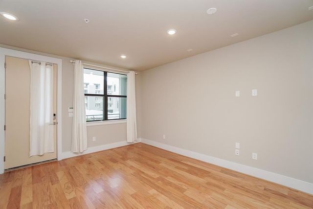 2401 Crawford Street A112, Houston, TX 77004