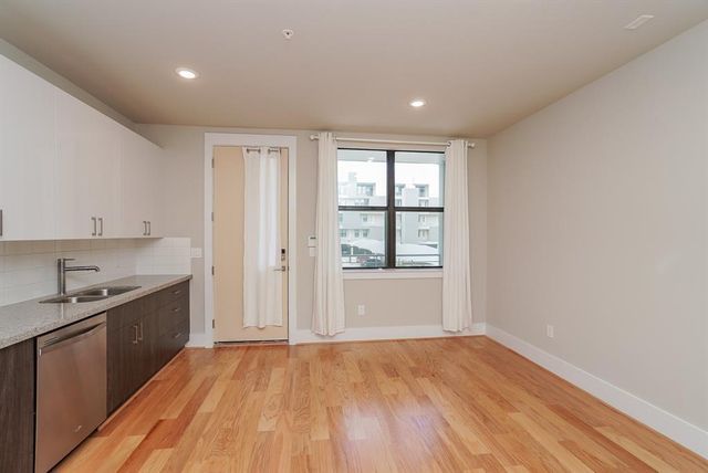 2401 Crawford Street A112, Houston, TX 77004