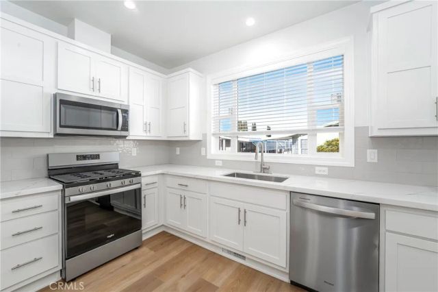 14851 Jeffrey 145, Irvine, CA 92618