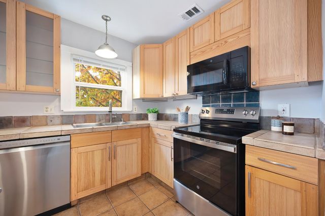 4500 U St, Sacramento, CA 95817