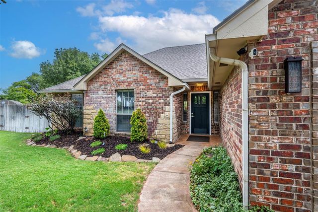 139 Tulip Trail, Edmond, OK 73025